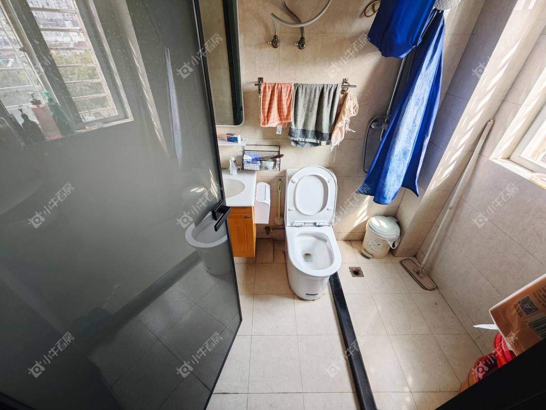 镇江金香花园在售二手房源室内图_小牛看房