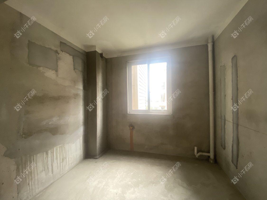 镇江和谐里在售二手房源室内图_小牛看房