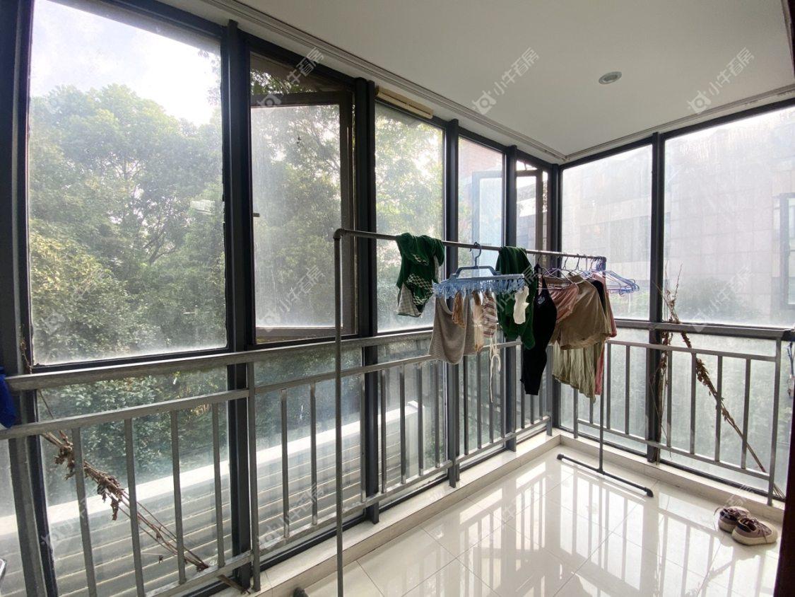 镇江凤凰国际在售二手房源室内图_小牛看房