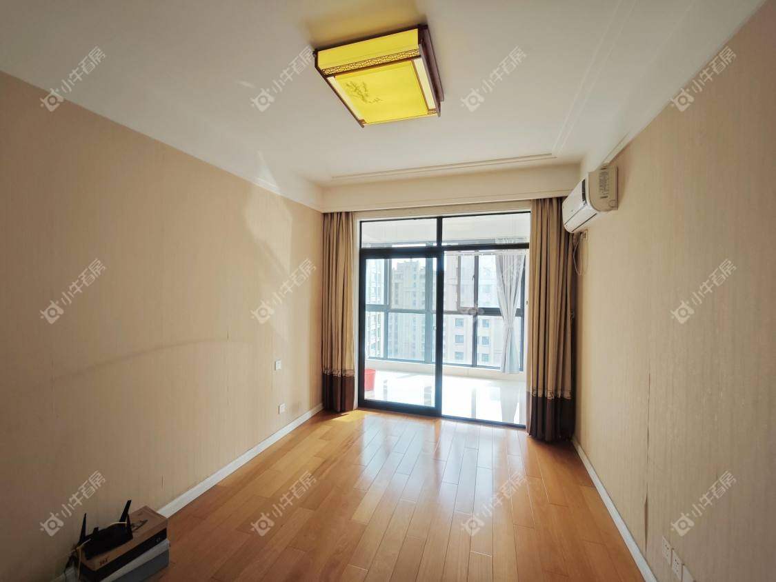 镇江国信宜和在售二手房源室内图_小牛看房