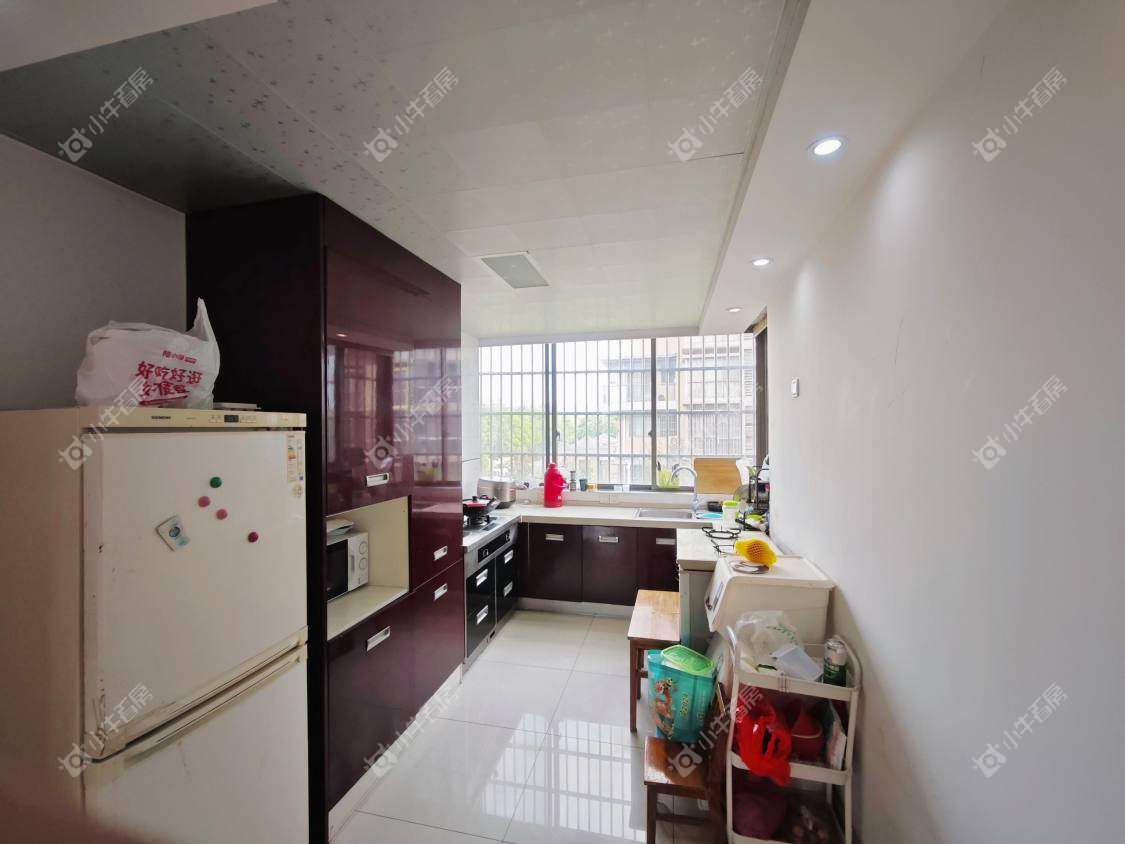 镇江水岸春天在售二手房源室内图_小牛看房