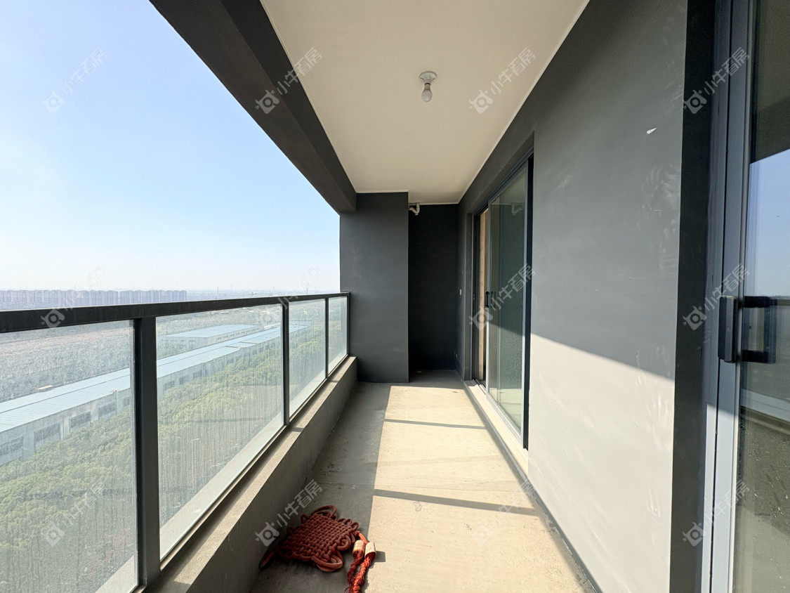 镇江融创华南映在售二手房源室内图_小牛看房