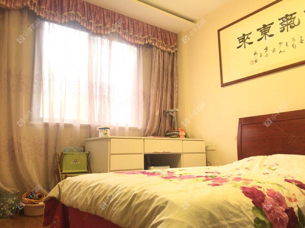 镇江世纪豪都在售二手房源室内图_小牛看房