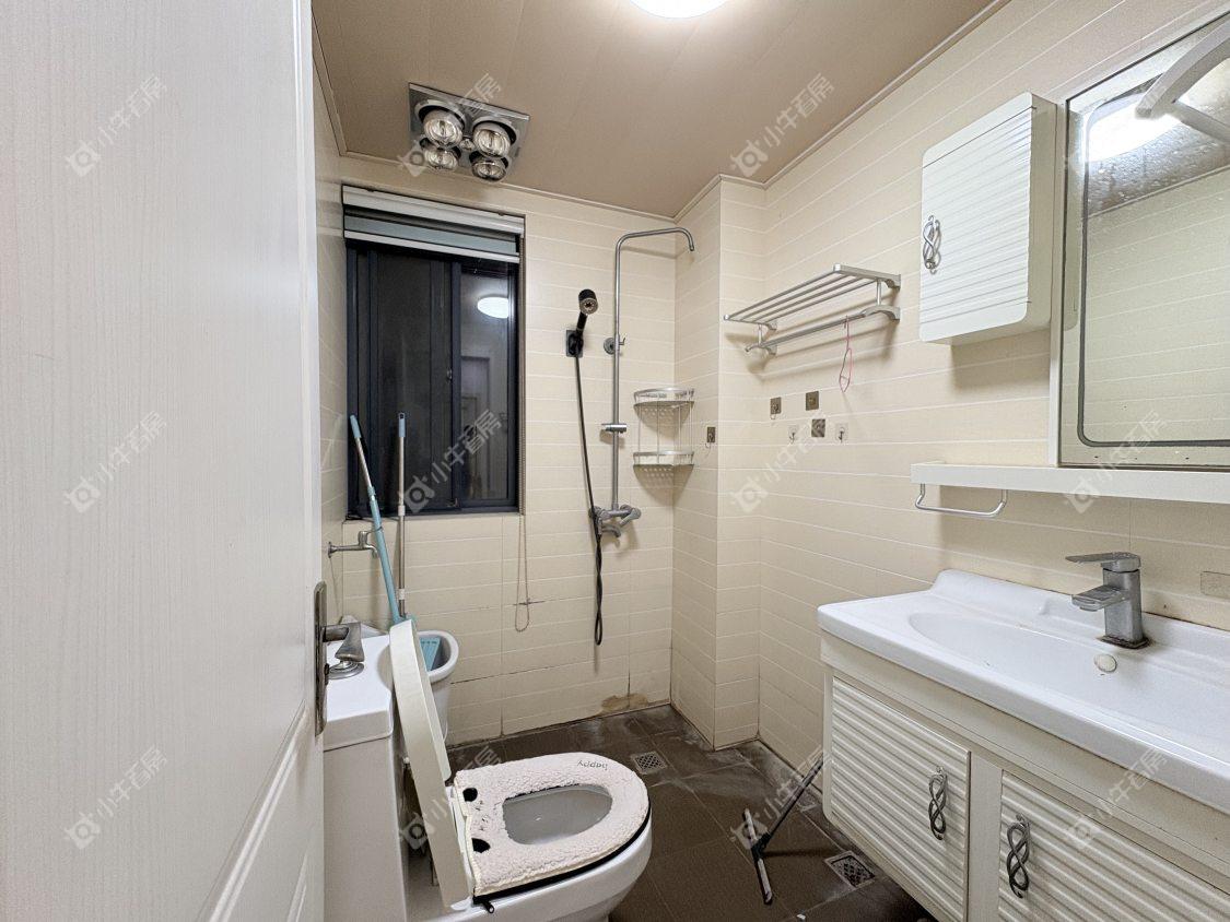 镇江华都锦城在售二手房源室内图_小牛看房