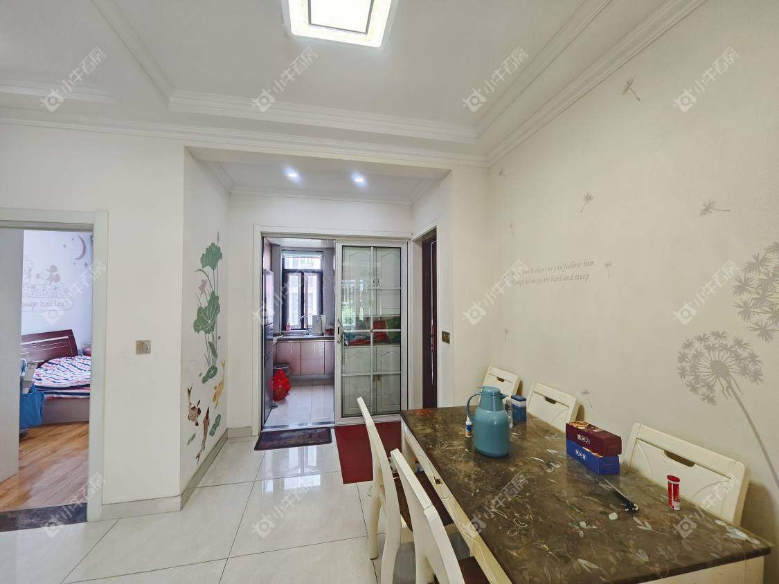 镇江滨河凤凰城在售二手房源室内图_小牛看房