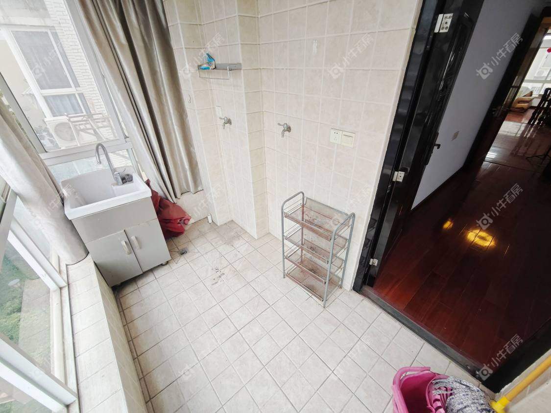 镇江凤翔花园在售二手房源室内图_小牛看房