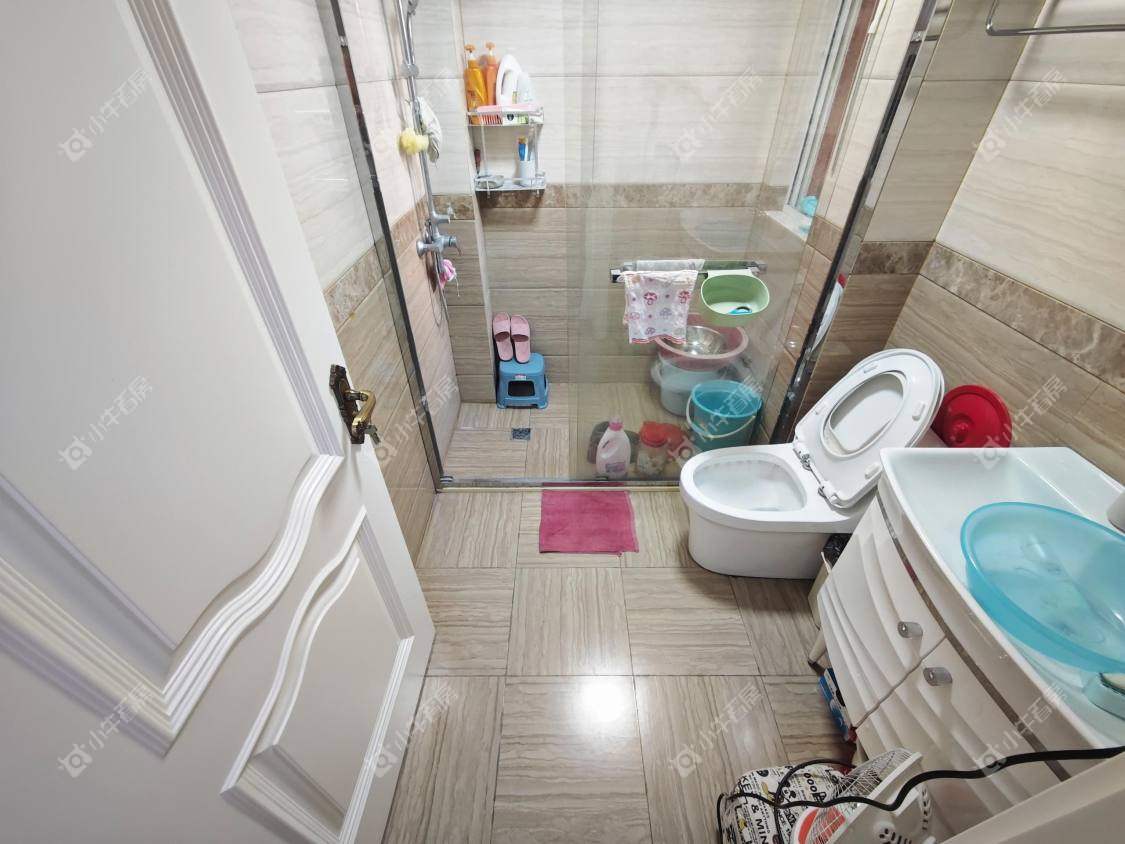 镇江凰嘉花苑在售二手房源室内图_小牛看房