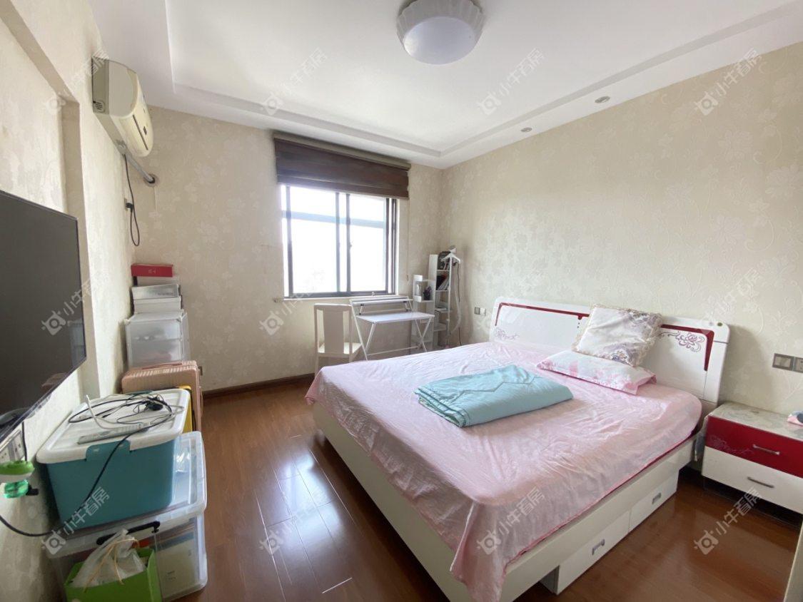 镇江华都锦城在售二手房源室内图_小牛看房