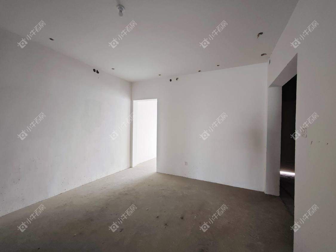 镇江恒大城在售二手房源室内图_小牛看房