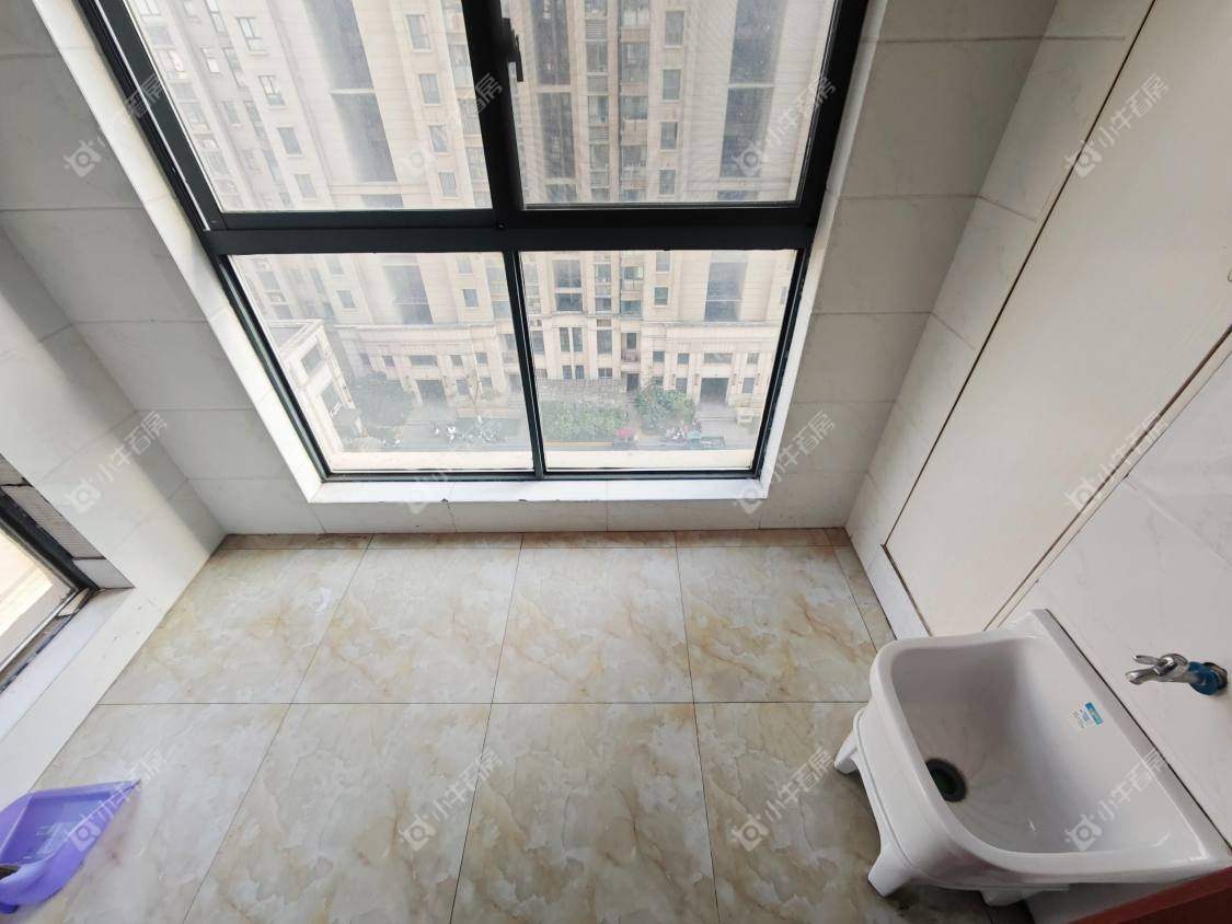 镇江荣城国际一期在售二手房源室内图_小牛看房