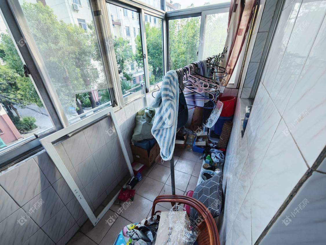 镇江教师新村在售二手房源室内图_小牛看房