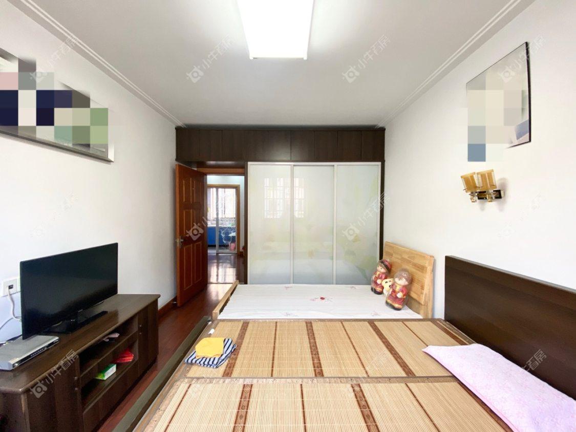 镇江阜阳新三村在售二手房源室内图_小牛看房