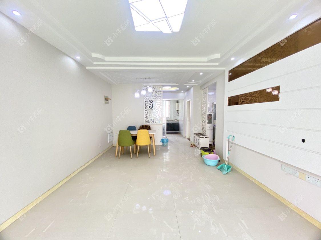 镇江凰嘉花苑在售二手房源室内图_小牛看房