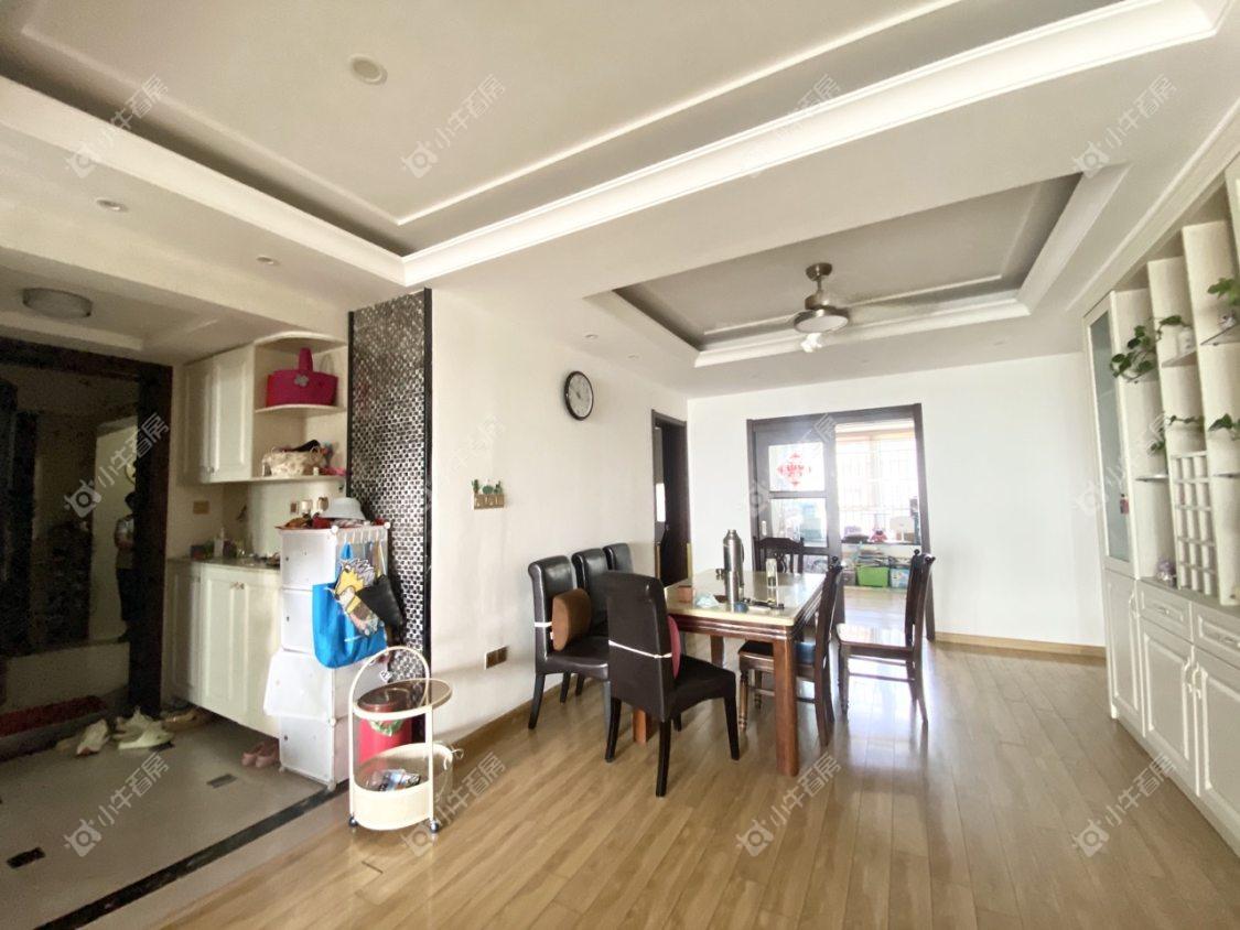 镇江碧桂园在售二手房源室内图_小牛看房