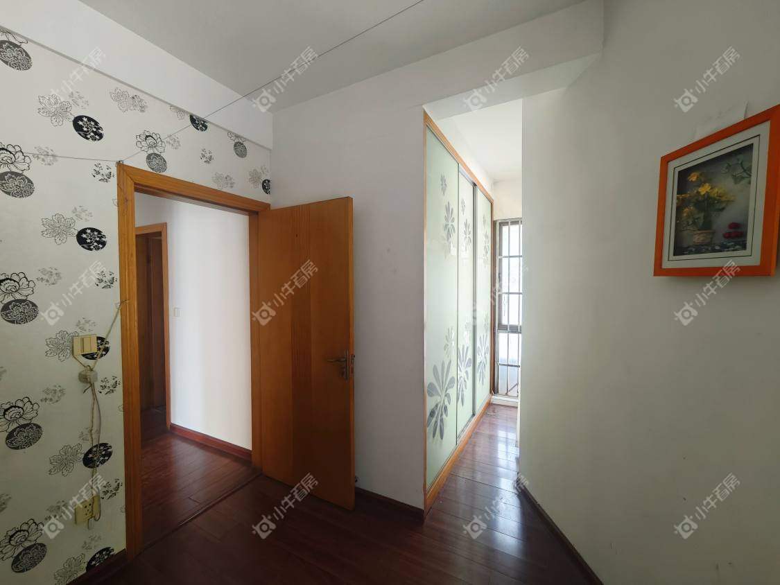 镇江金色家园在售二手房源室内图_小牛看房