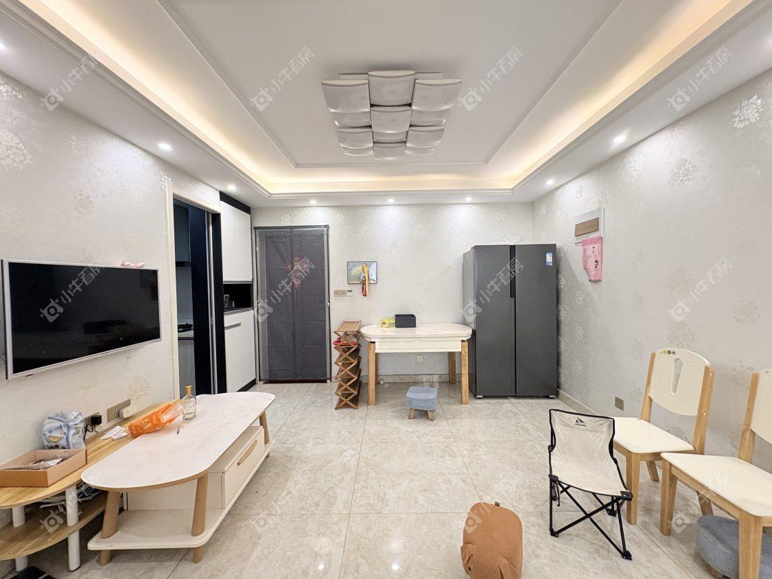 镇江荣城国际一期在售二手房源室内图_小牛看房