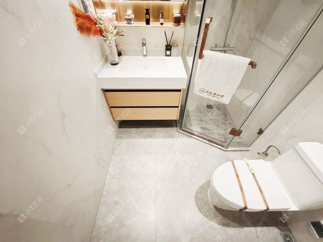 镇江中海臻如府在售二手房源室内图_小牛看房