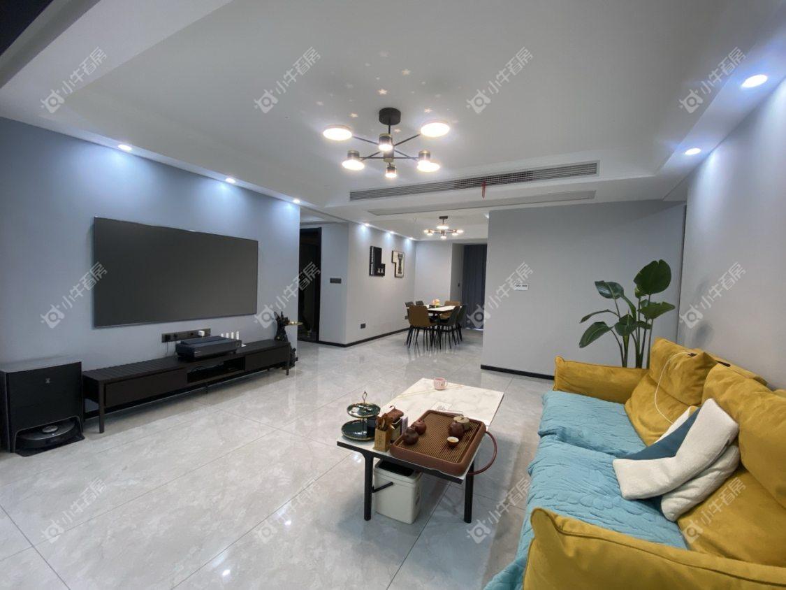 镇江凤熹台在售二手房源室内图_小牛看房