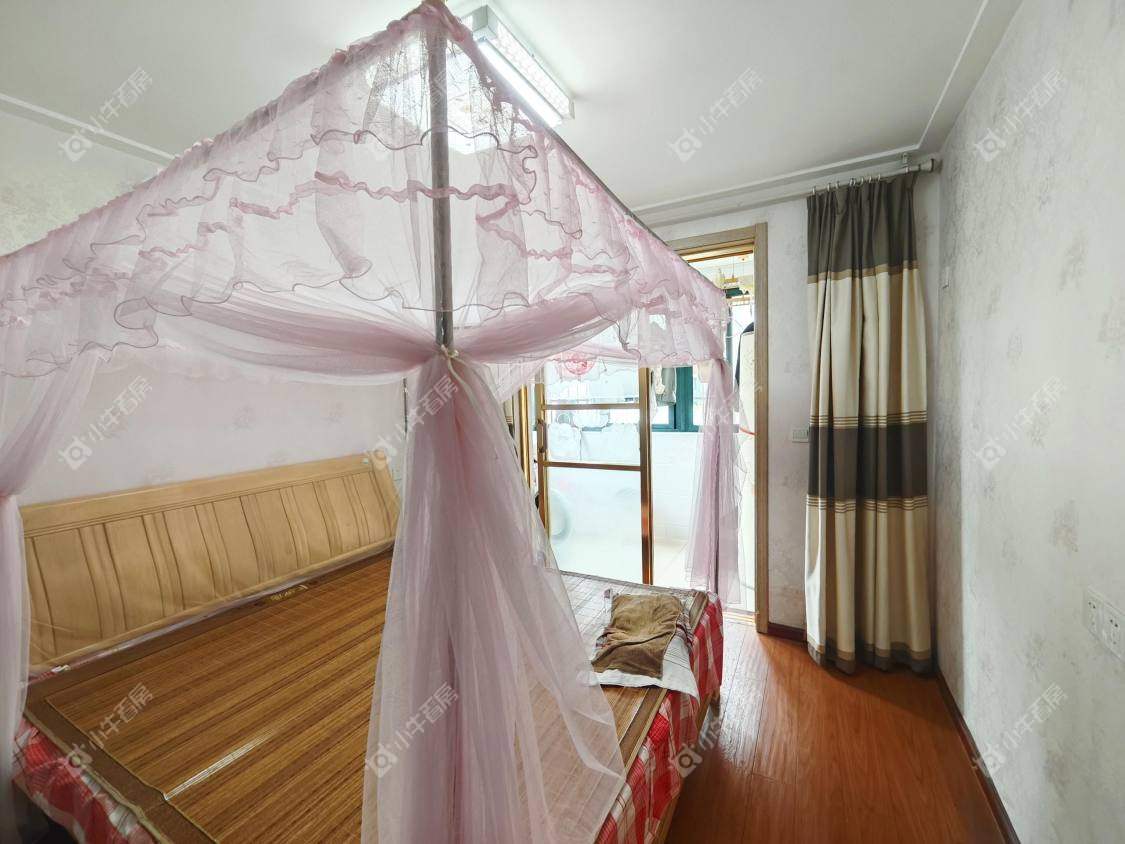 镇江欧洲城在售二手房源室内图_小牛看房