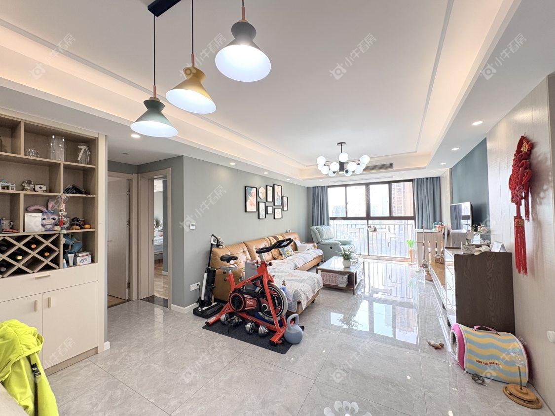 镇江华都幸福里在售二手房源室内图_小牛看房