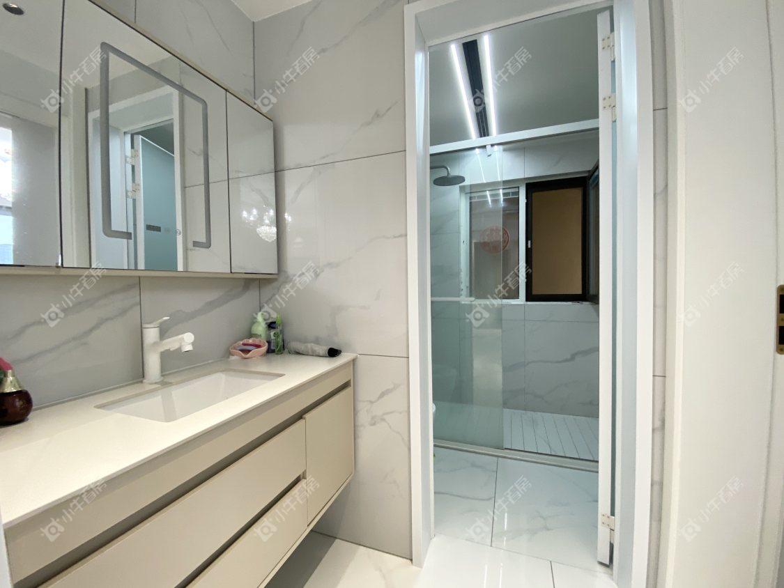 镇江大亚第一城在售二手房源室内图_小牛看房