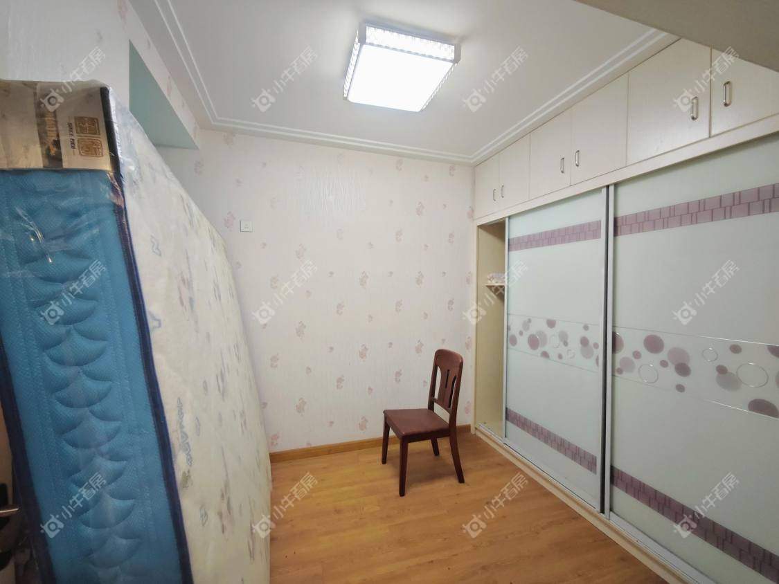 镇江金桥世纪城在售二手房源室内图_小牛看房