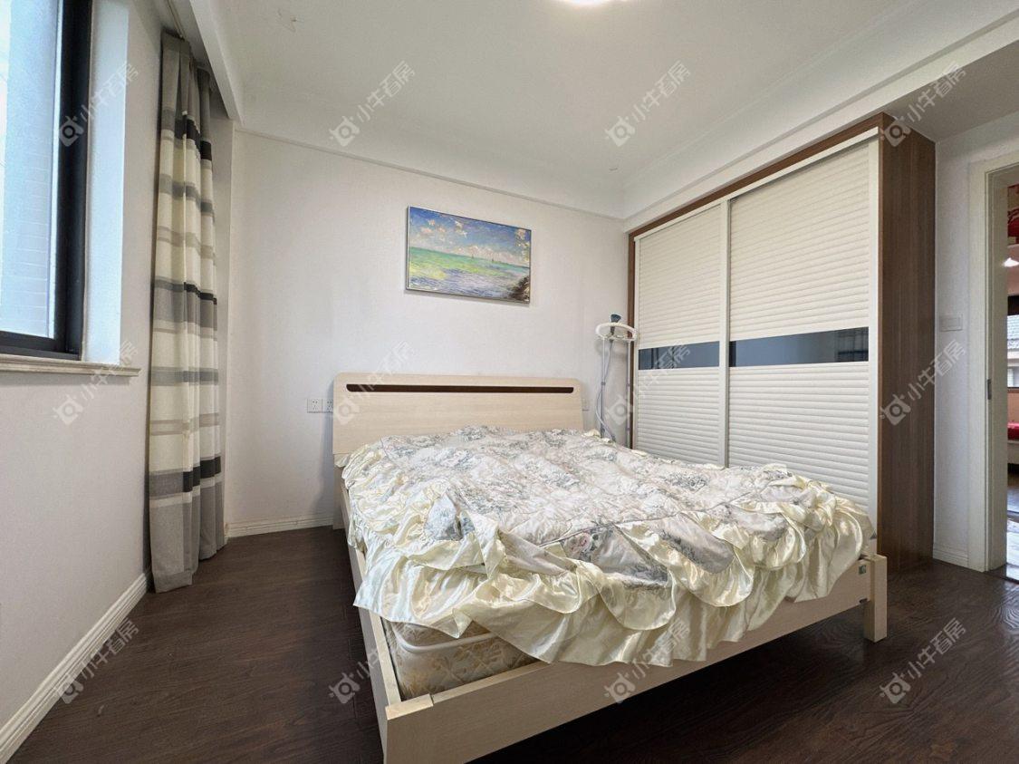 镇江世纪豪都在售二手房源室内图_小牛看房