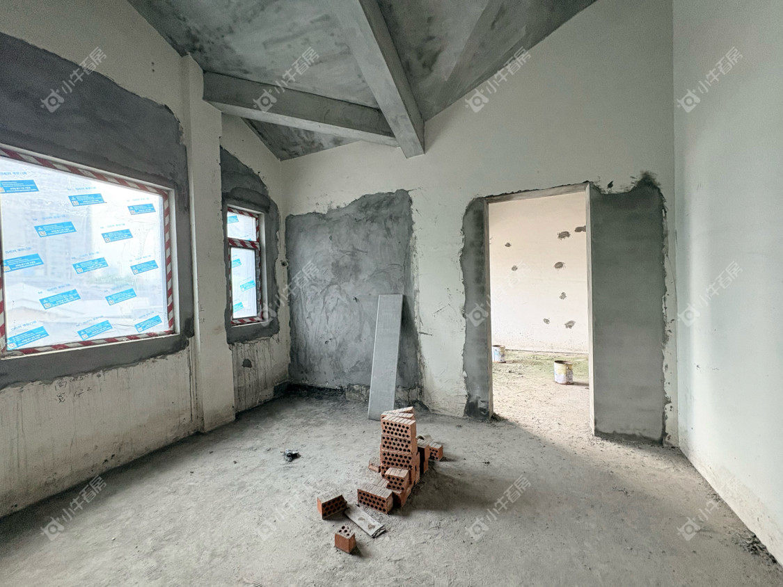 镇江白金瀚别墅在售二手房源室内图_小牛看房