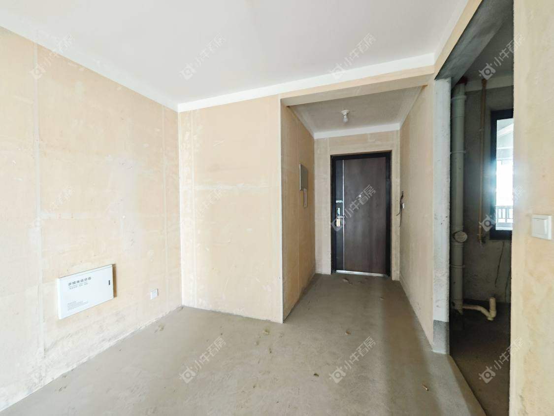 镇江融创华南映在售二手房源室内图_小牛看房