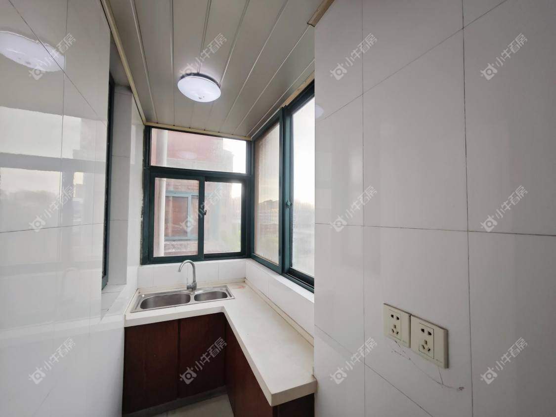 镇江欧洲城在售二手房源室内图_小牛看房