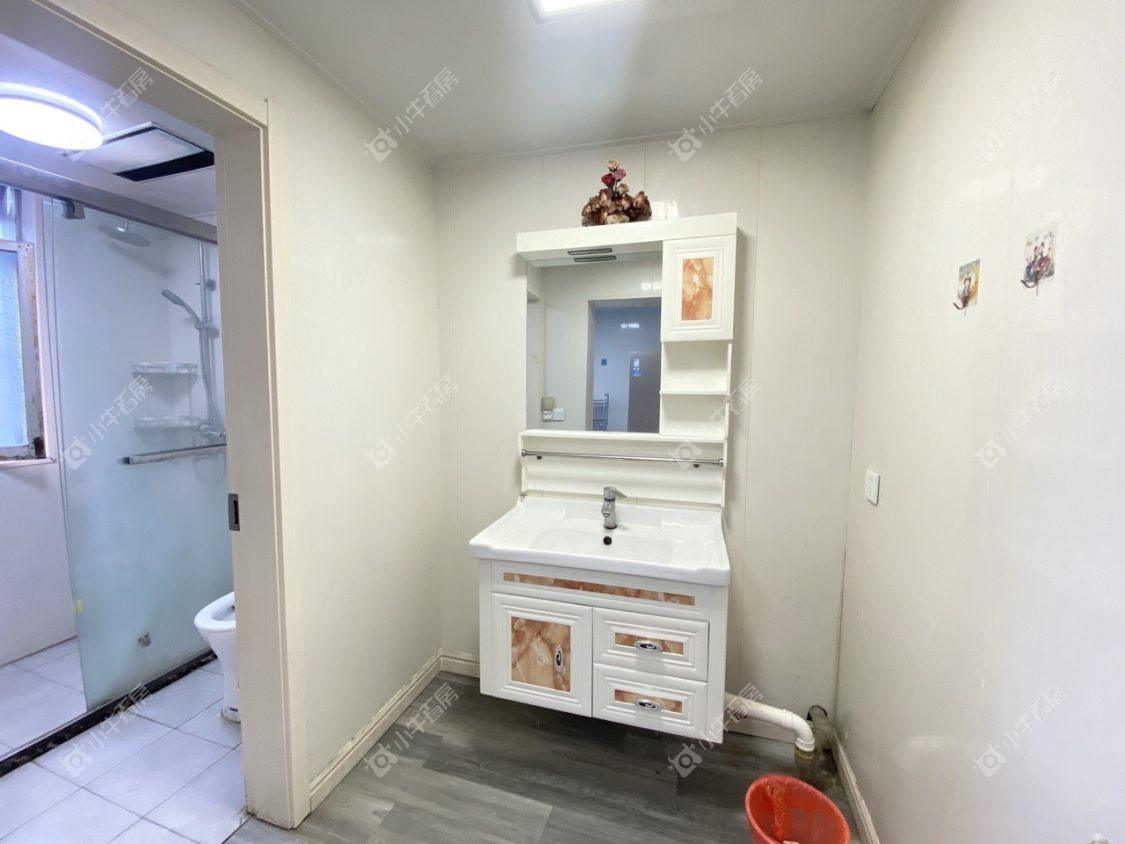 镇江玉泉小区在售二手房源室内图_小牛看房