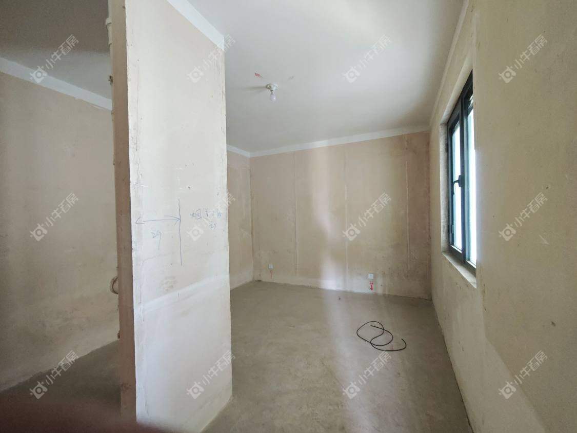 镇江融创华南映在售二手房源室内图_小牛看房