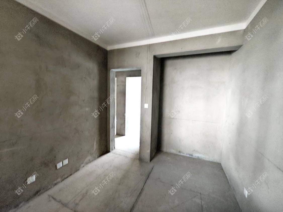 镇江荣城国际（中央公馆）在售二手房源室内图_小牛看房