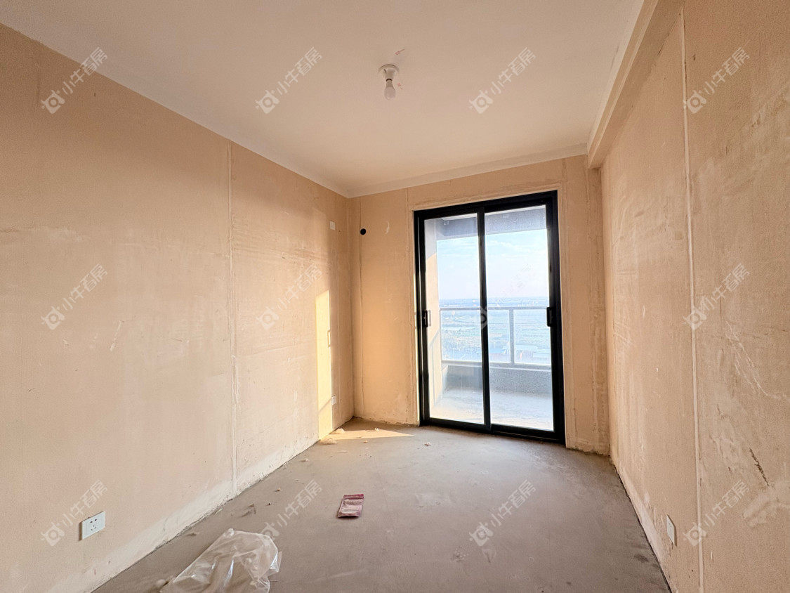 镇江融创华南映在售二手房源室内图_小牛看房