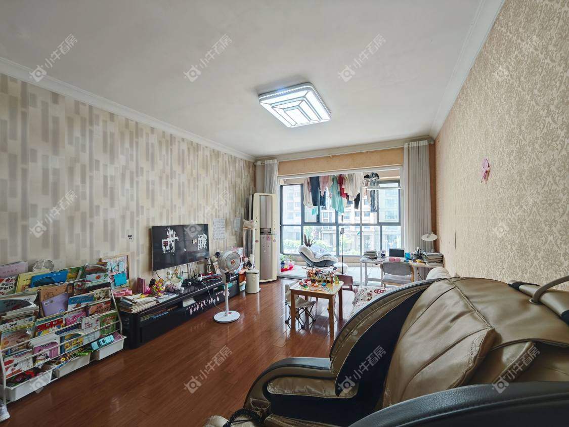 镇江碧桂园在售二手房源室内图_小牛看房