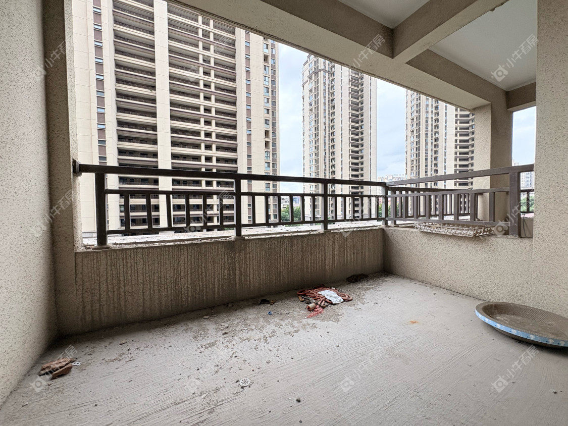 镇江荣城国际（中央公馆）在售二手房源室内图_小牛看房