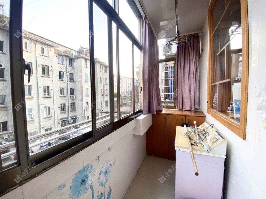 镇江阜阳新三村在售二手房源室内图_小牛看房