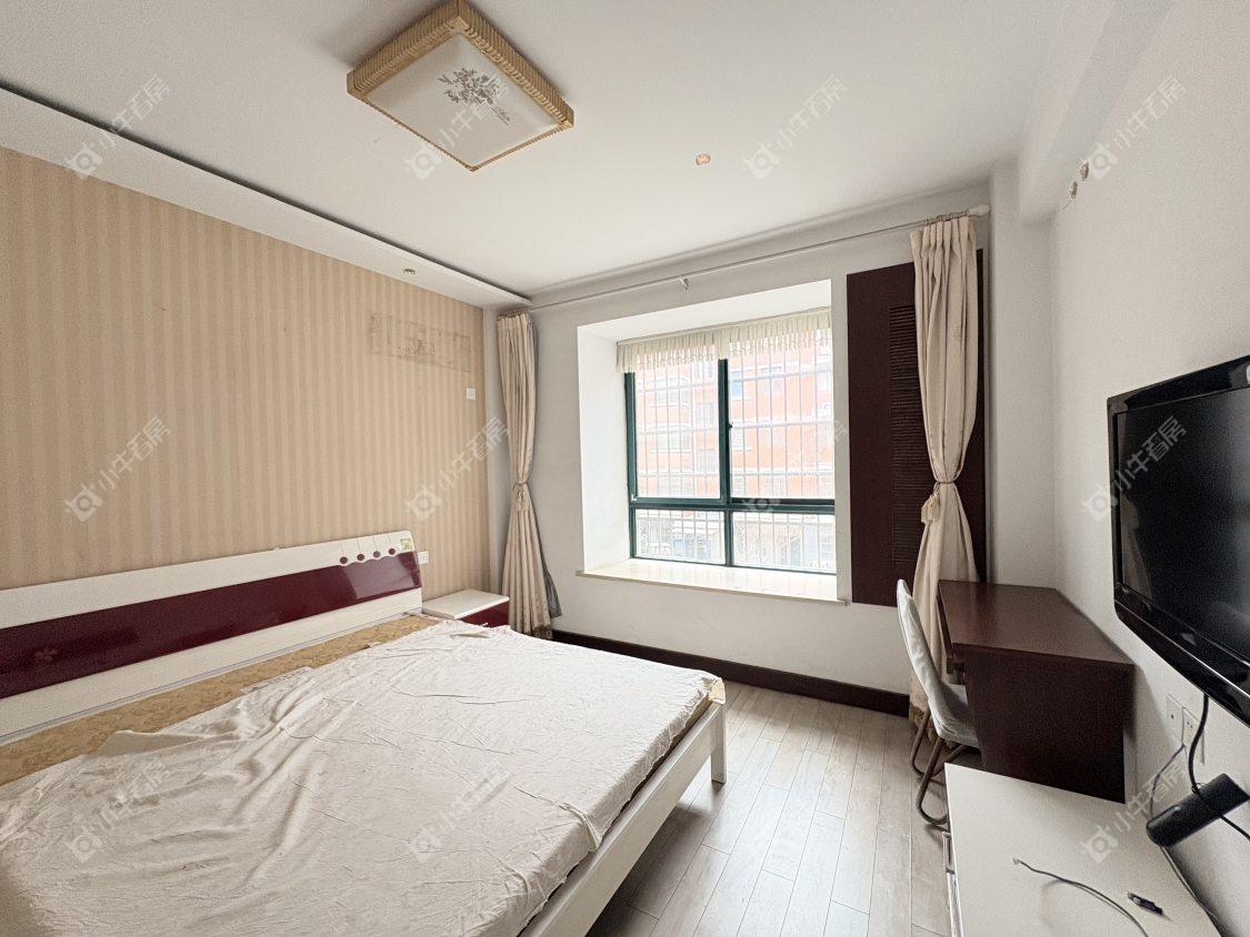 镇江欧洲城在售二手房源室内图_小牛看房