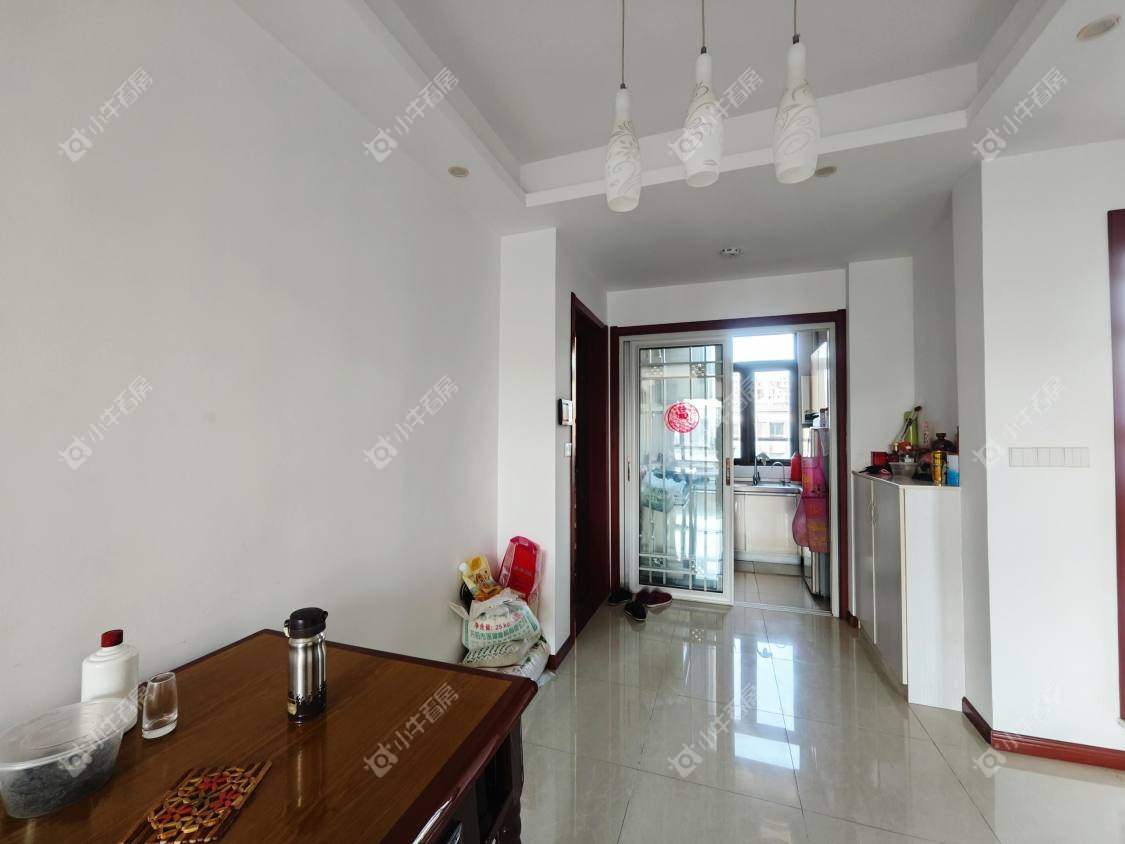 镇江滨河凤凰城在售二手房源室内图_小牛看房