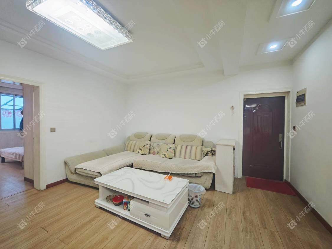 镇江东方苑在售二手房源室内图_小牛看房