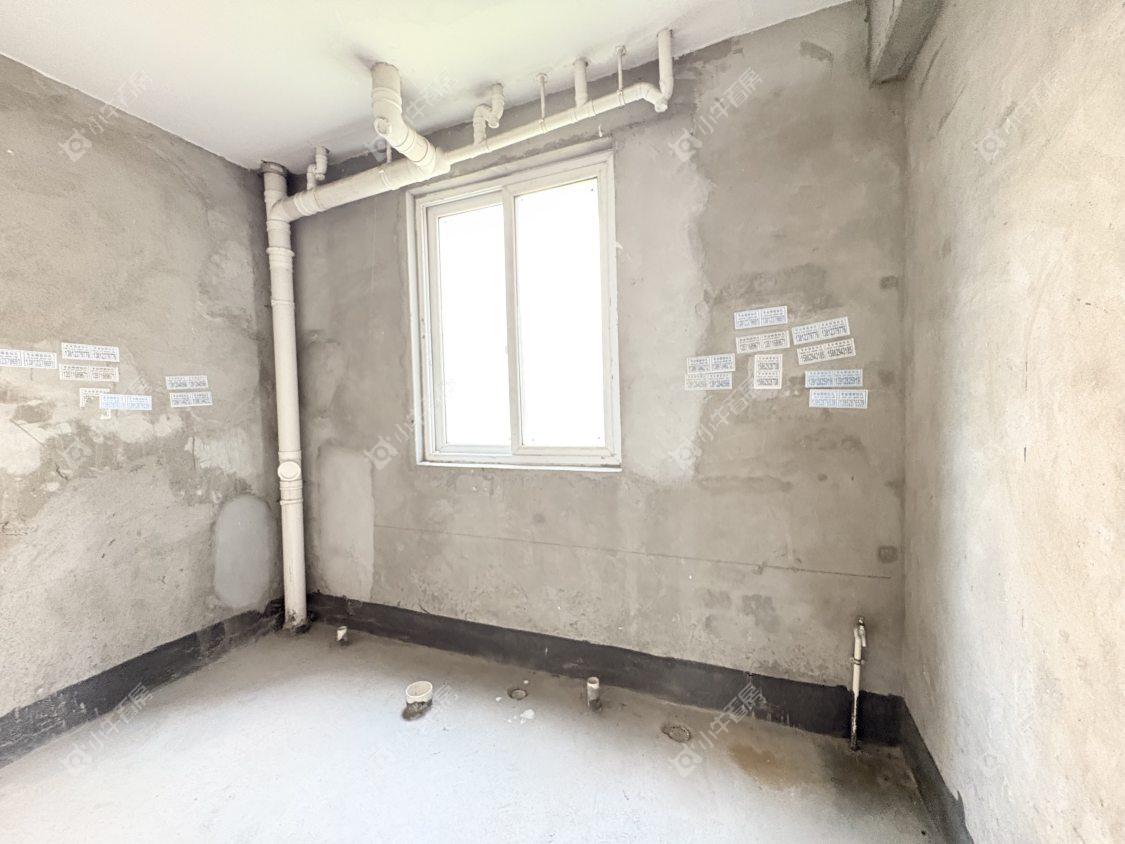 镇江东南新城在售二手房源室内图_小牛看房