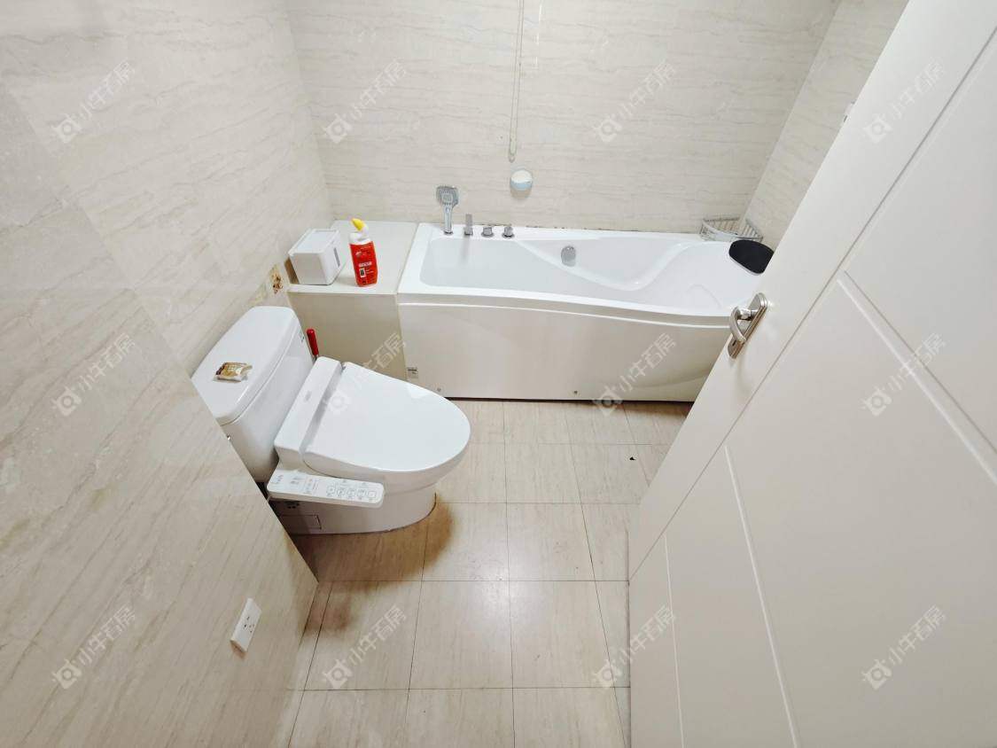 镇江天波城在售二手房源室内图_小牛看房