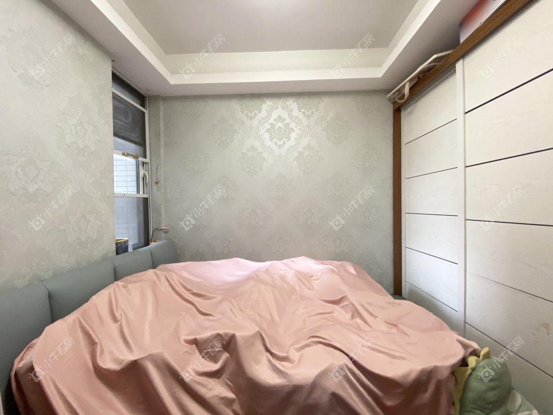 镇江城市绿洲在售二手房源室内图_小牛看房