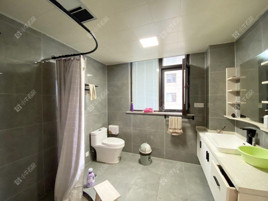 镇江凤凰郡在售二手房源室内图_小牛看房