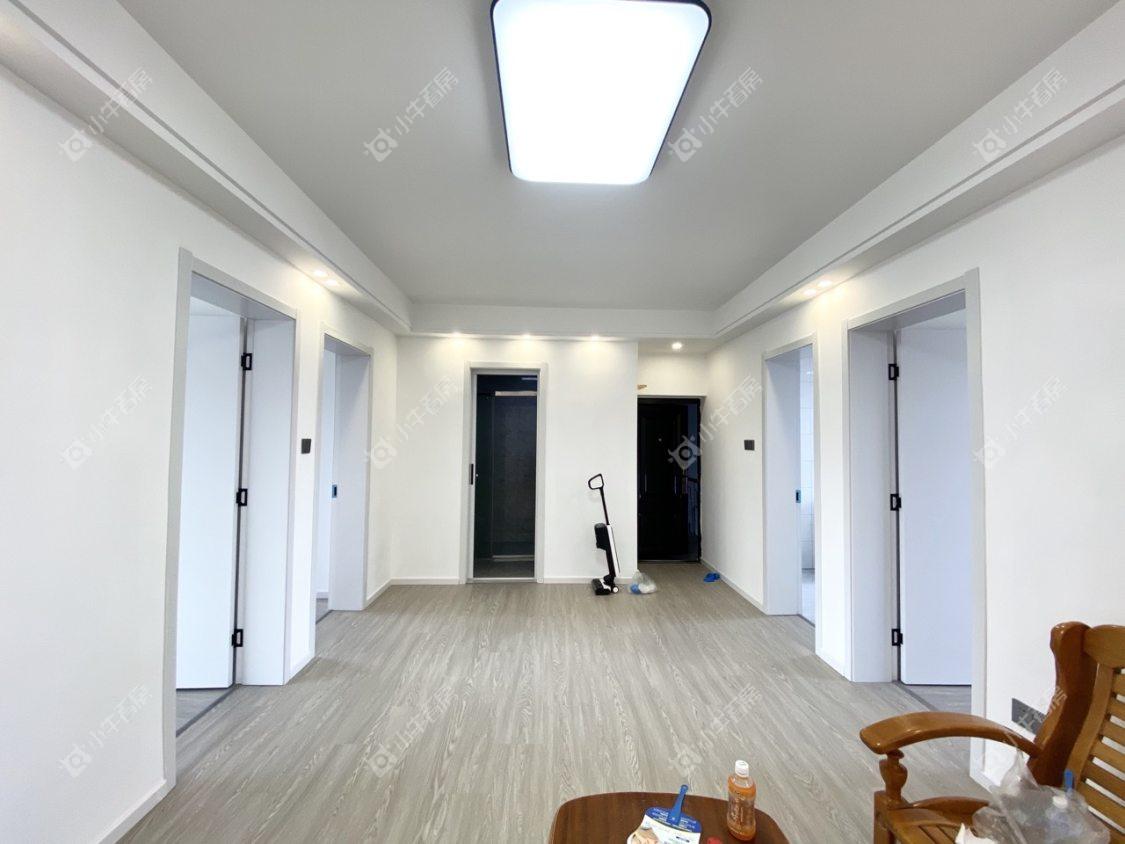 镇江万善园一村在售二手房源室内图_小牛看房