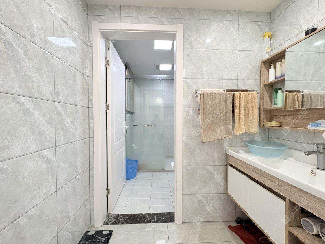 镇江粤港臻园在售二手房源室内图_小牛看房