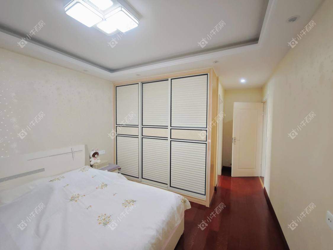 镇江美亚华悦在售二手房源室内图_小牛看房