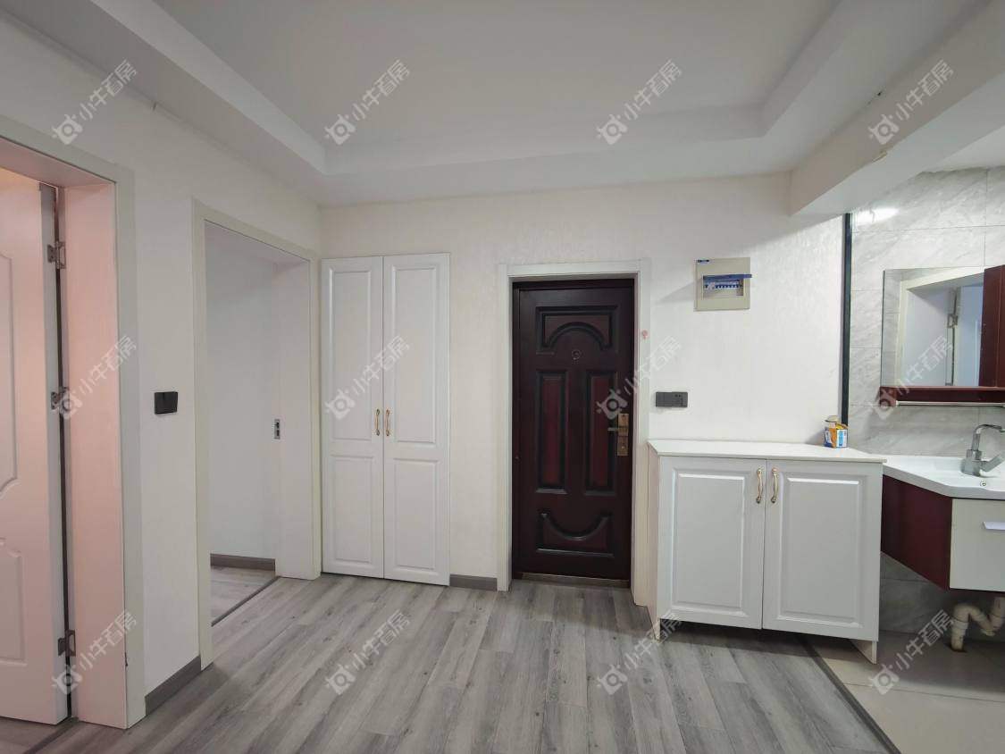 镇江凤美新村在售二手房源室内图_小牛看房