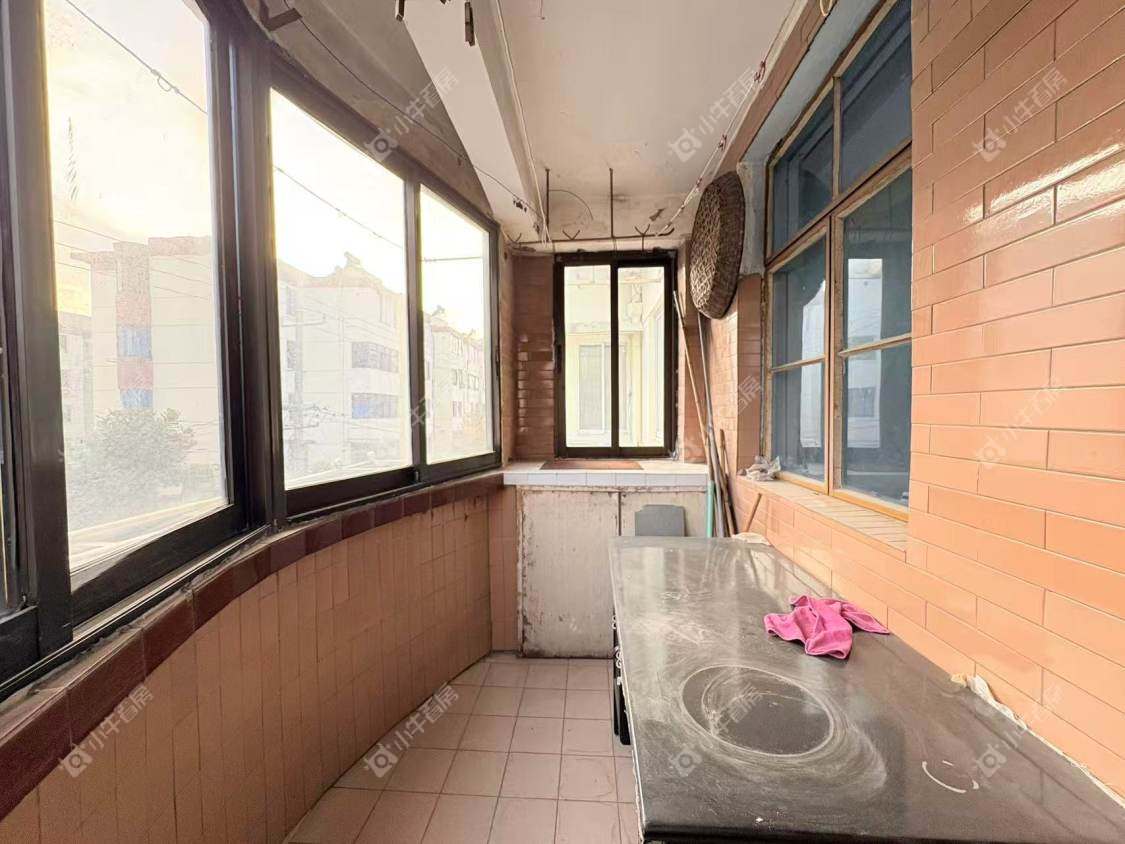 镇江凤美新村在售二手房源室内图_小牛看房