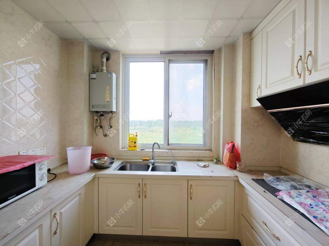 镇江惠和苑在售二手房源室内图_小牛看房